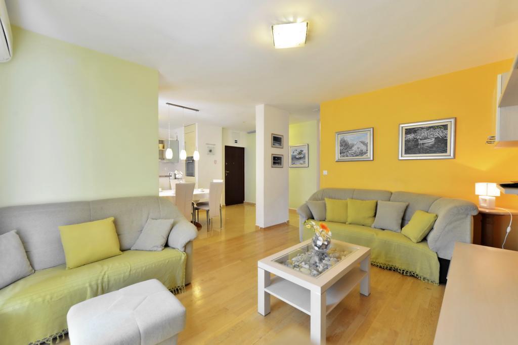 Cozy Beach Apartment Split Split